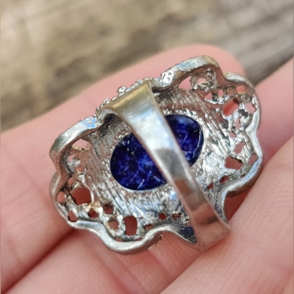 Vintage ornate lapis lazuli scarab ring - Picture 5 of 9